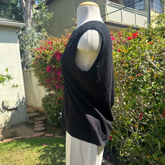 Bought in Paris! No damage 70% Viscose 30% Nylon - Picture 4 of 6